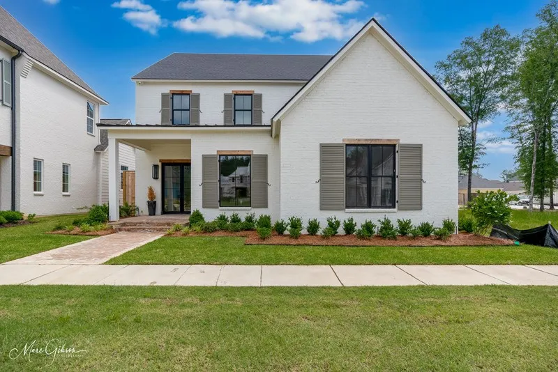 2121 Pecan Square Avenue Shreveport, LA 71106