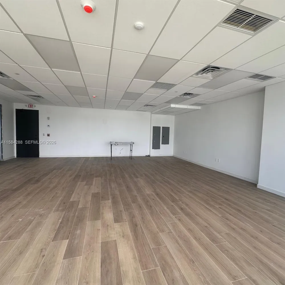 800 Federal Hwy #806 Hallandale Beach, FL 33009