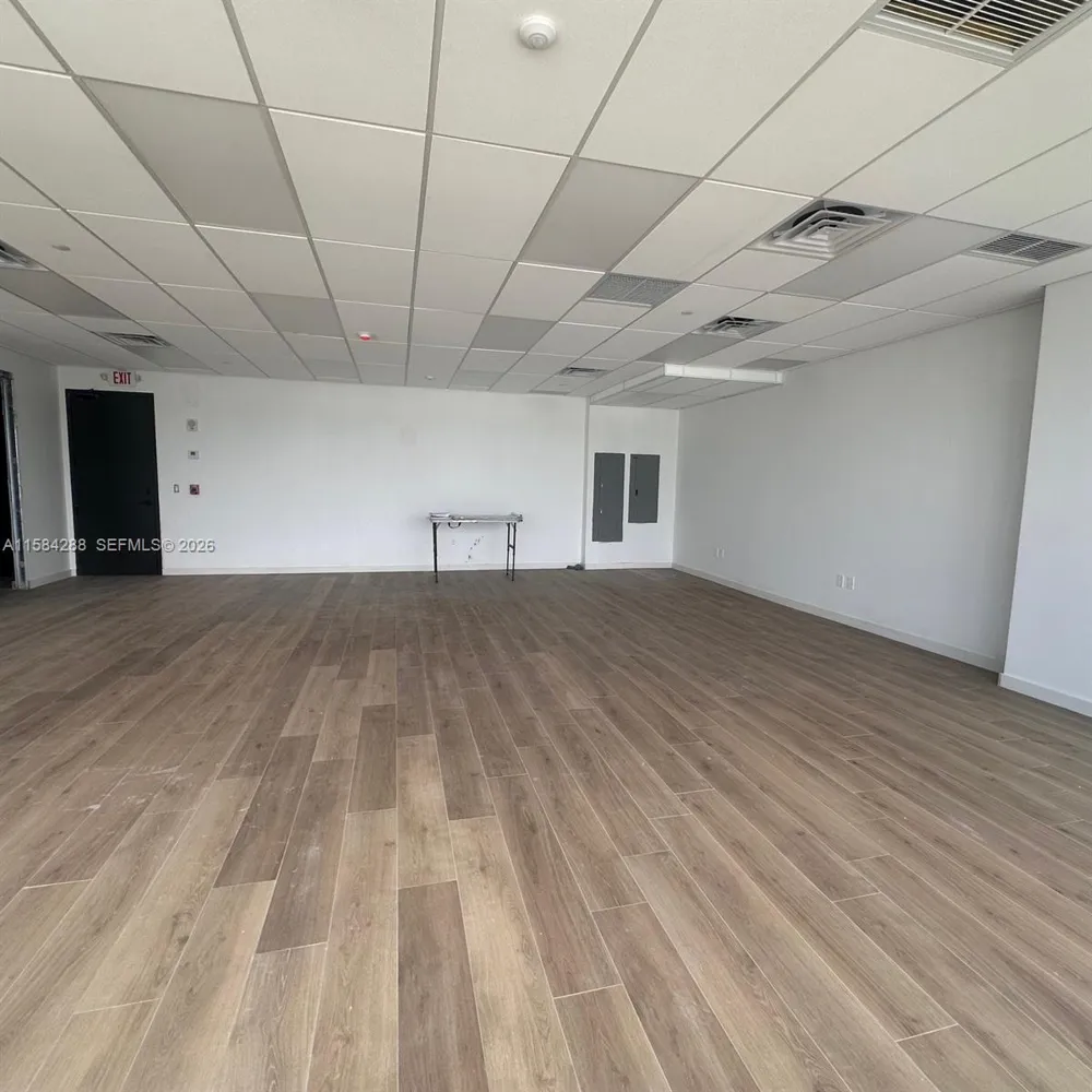 800 Federal Hwy #806 Hallandale Beach, FL 33009