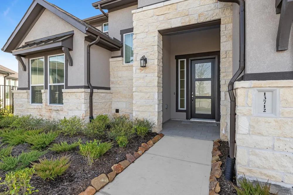 2902 Arbor Edge Xing Texas City, TX 77568
