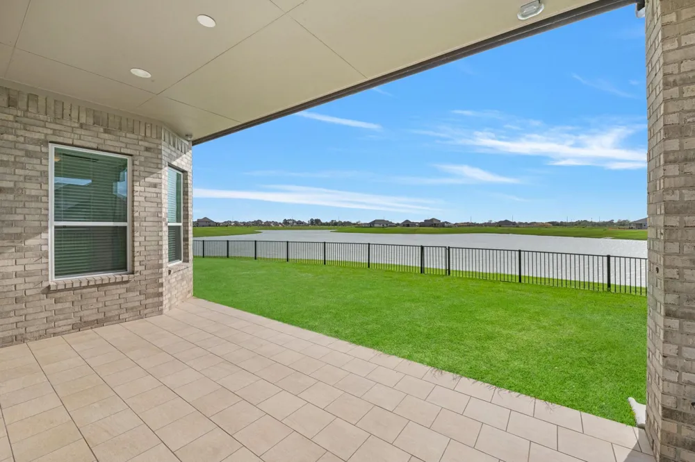 2902 Arbor Edge Xing Texas City, TX 77568