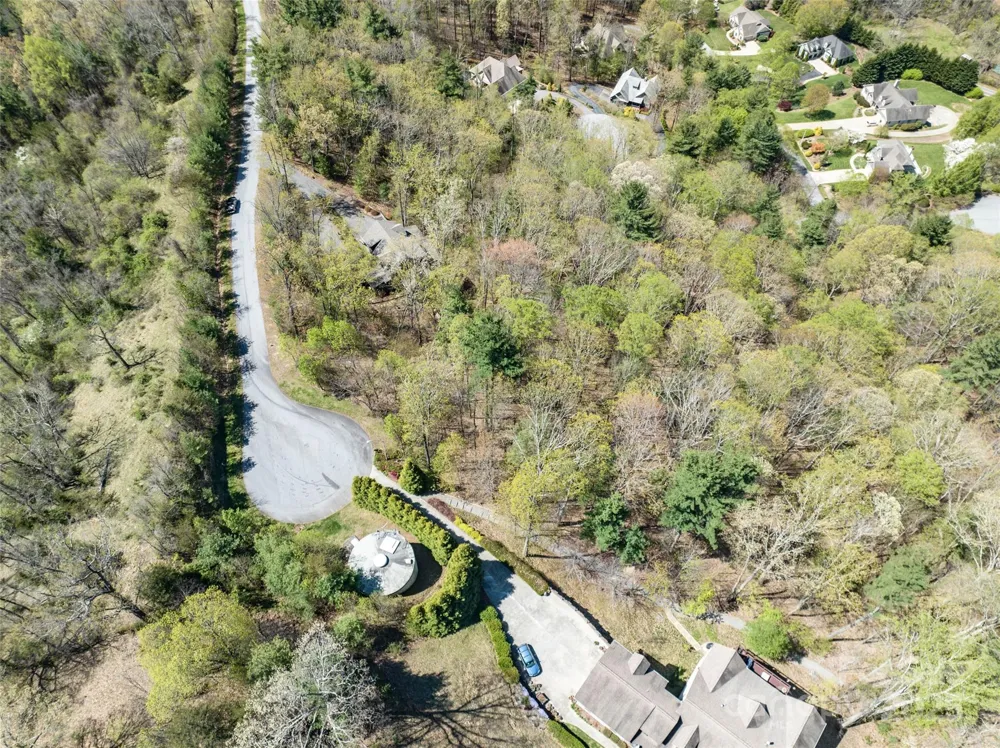 88 courseview Drive #239 Weaverville, NC 28787