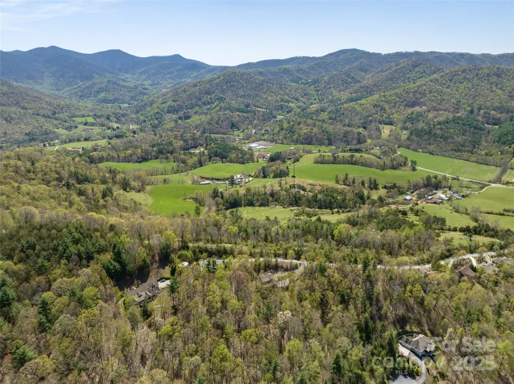 88 courseview Drive #239 Weaverville, NC 28787