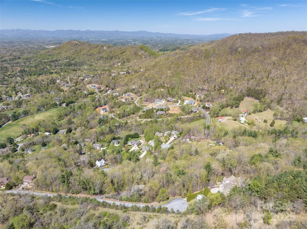 88 courseview Drive #239 Weaverville, NC 28787