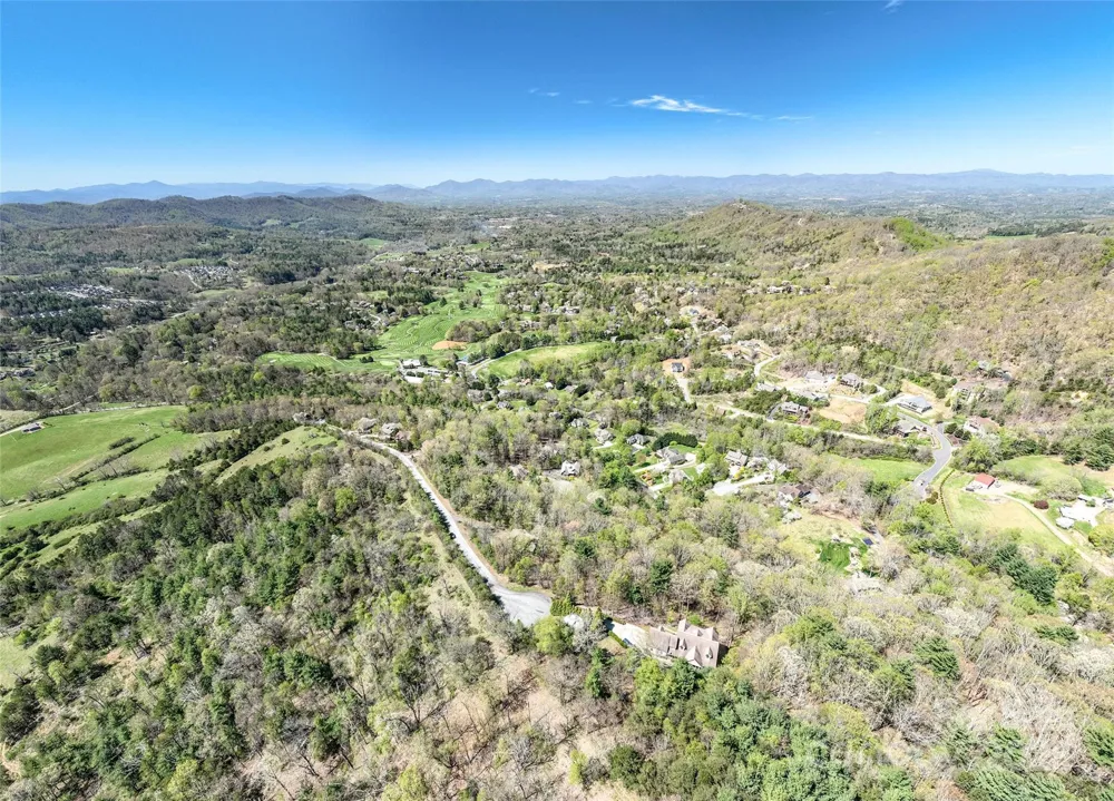 88 courseview Drive #239 Weaverville, NC 28787