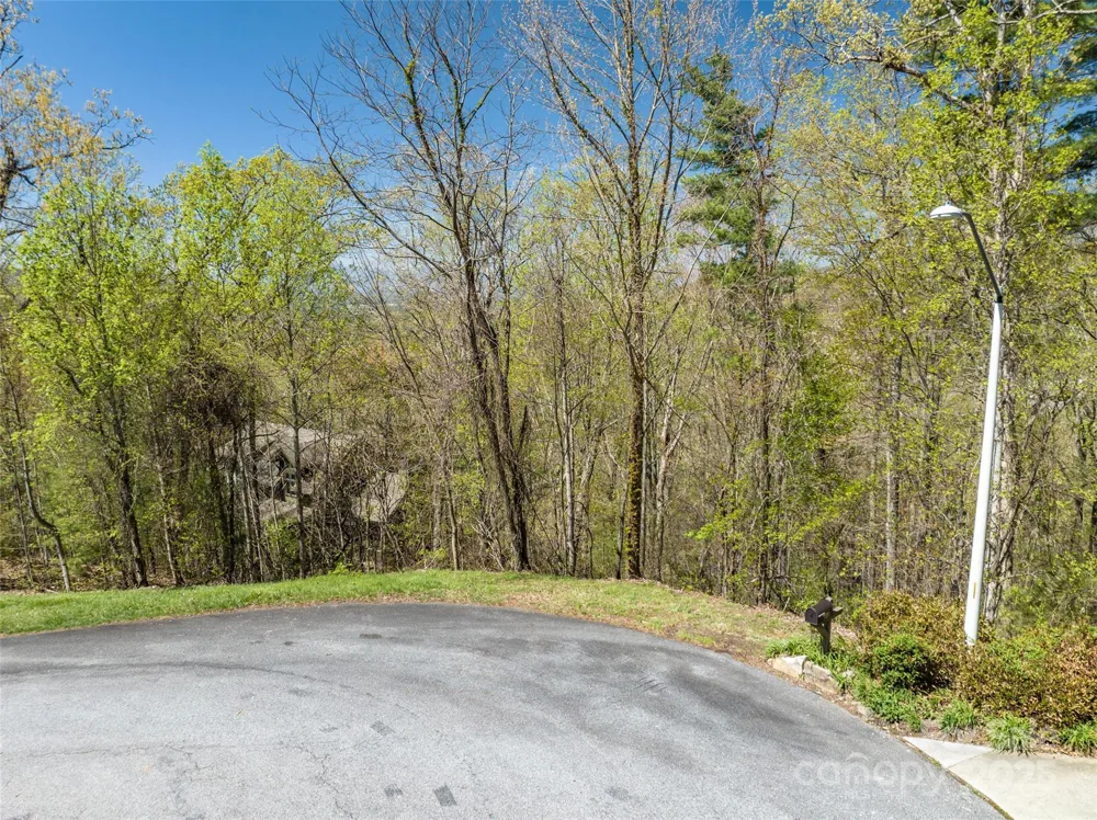 88 courseview Drive #239 Weaverville, NC 28787