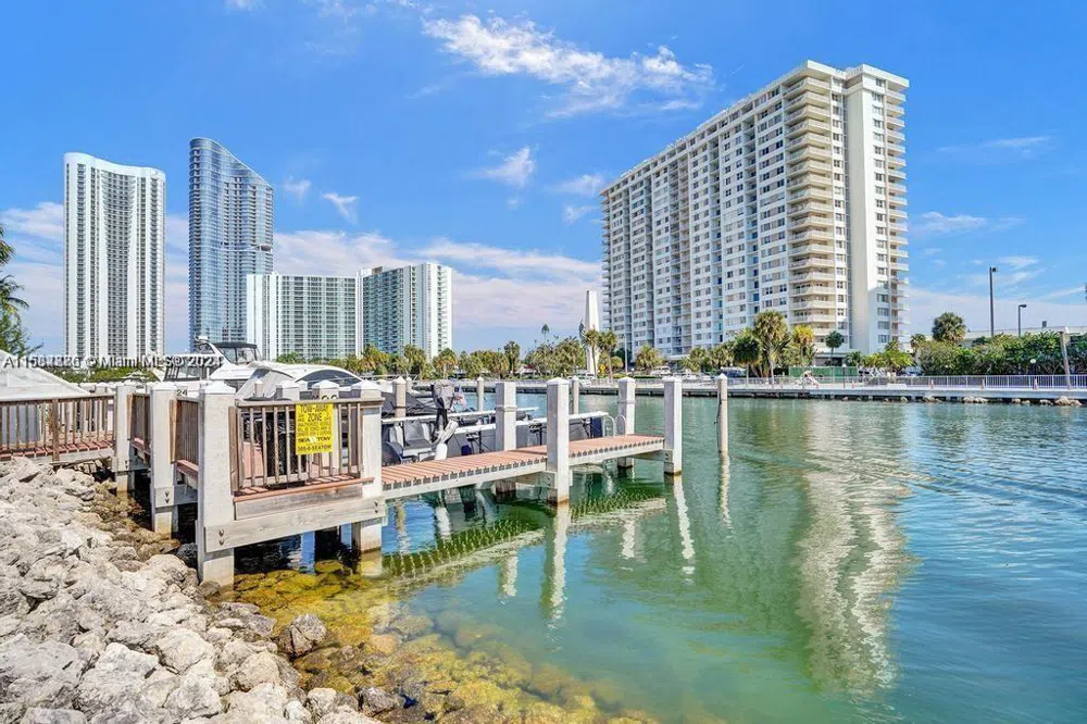 400 Kings Point Dr #1219 Sunny Isles Beach, FL 33160