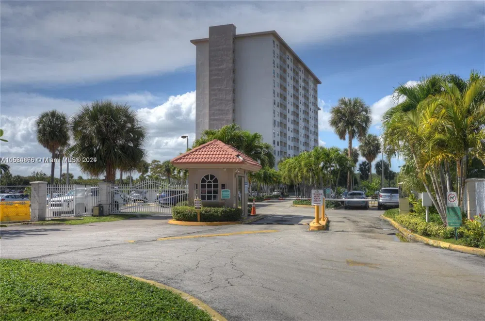 400 Kings Point Dr #1219 Sunny Isles Beach, FL 33160