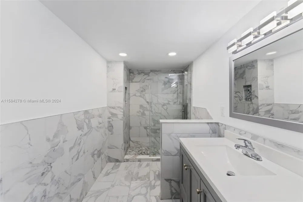 11111 Biscayne Blvd #3A Miami, FL 33181