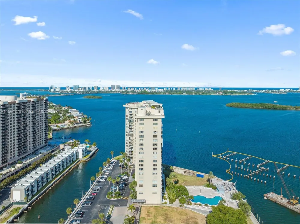 11111 Biscayne Blvd #3A Miami, FL 33181