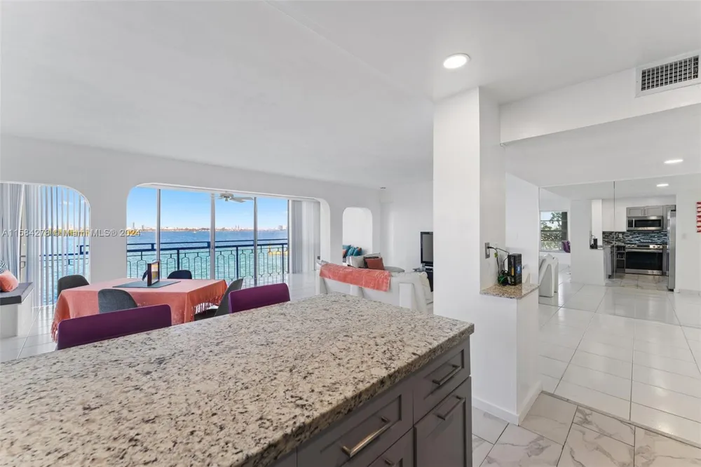 11111 Biscayne Blvd #3A Miami, FL 33181
