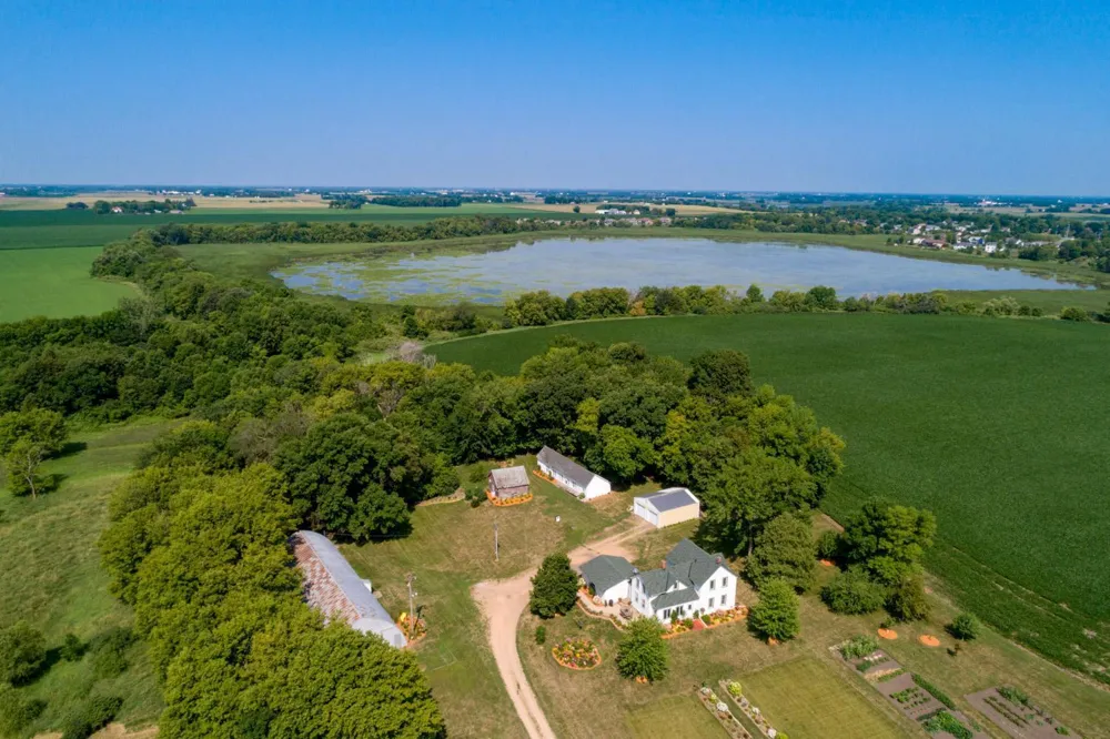13620 County Road 33 Norwood Young America, MN 55368