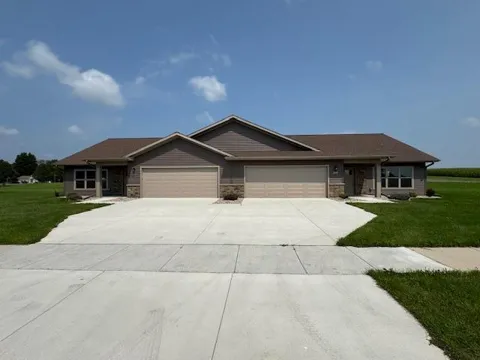 2214 Red Bird Lane