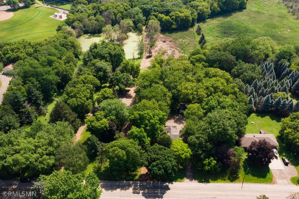 406 Zachary Lane Plymouth, MN 55441