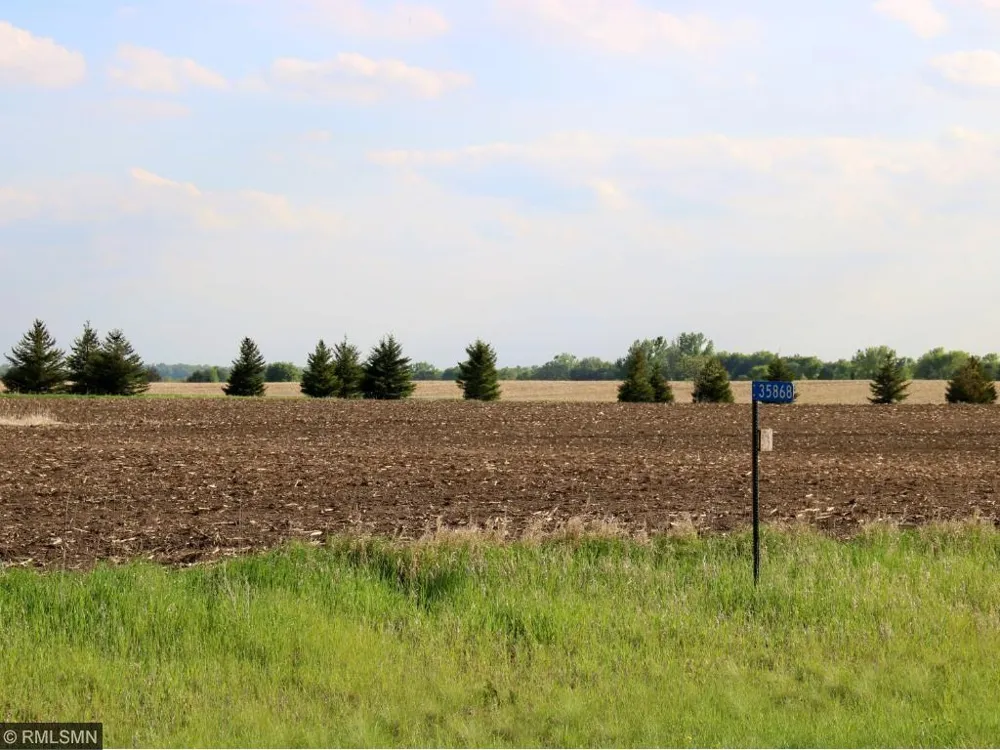 35868 Sharon Prairie Drive Le Sueur, MN 56058