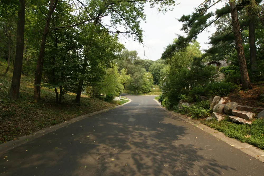 1408 Alpine Pass Golden Valley, MN 55416
