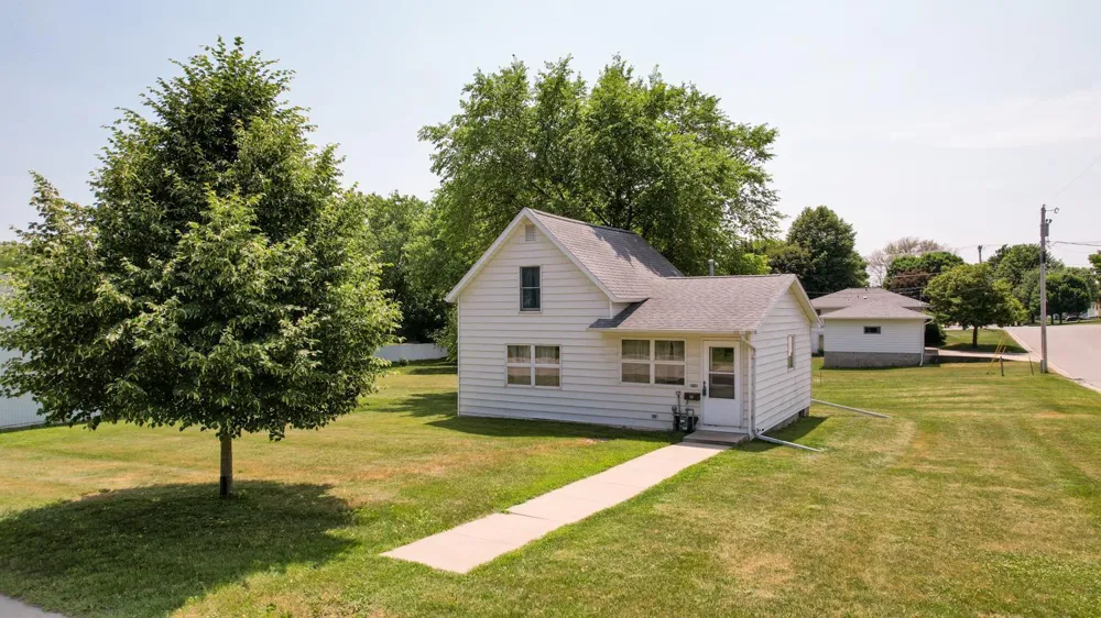 1003 Grand Street SE Chatfield, MN 55923
