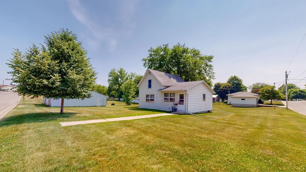 1003 Grand Street SE Chatfield, MN 55923