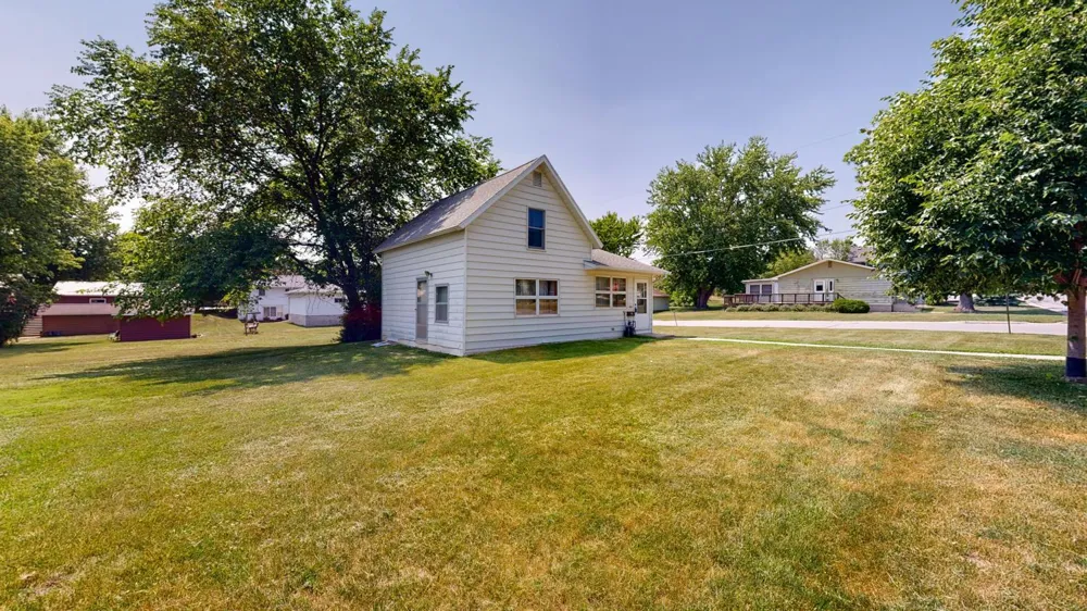 1003 Grand Street SE Chatfield, MN 55923