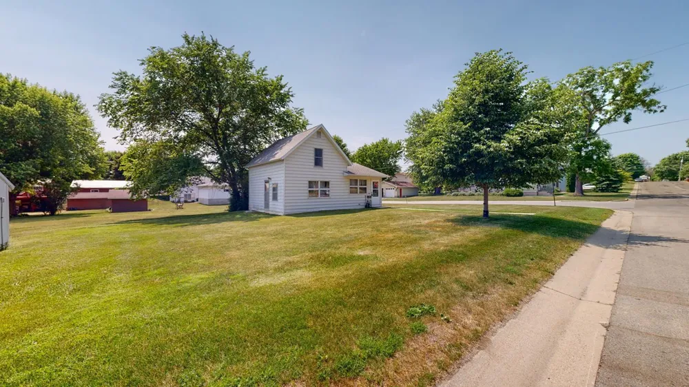 1003 Grand Street SE Chatfield, MN 55923