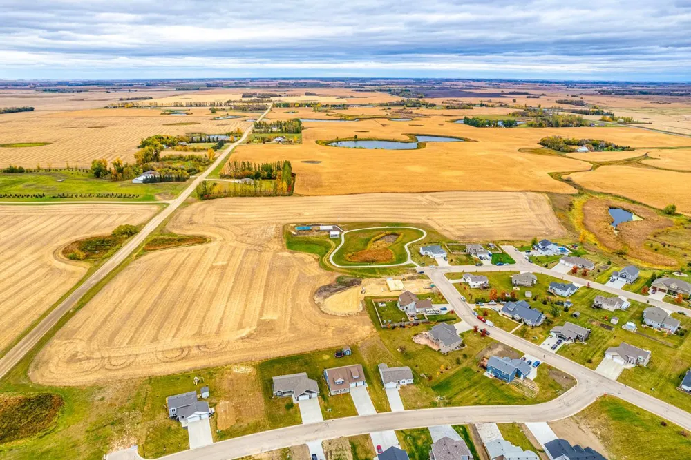 2530 Valley View Hawley, MN 56549