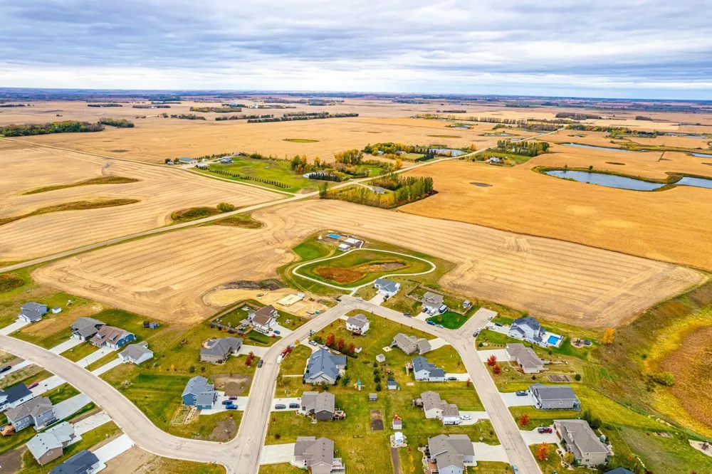 2524 Valley View Hawley, MN 56549