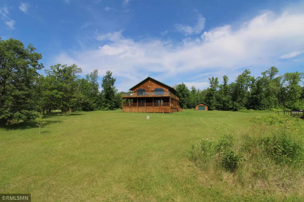 1526 Flag Island Angle Inlet, MN 56711