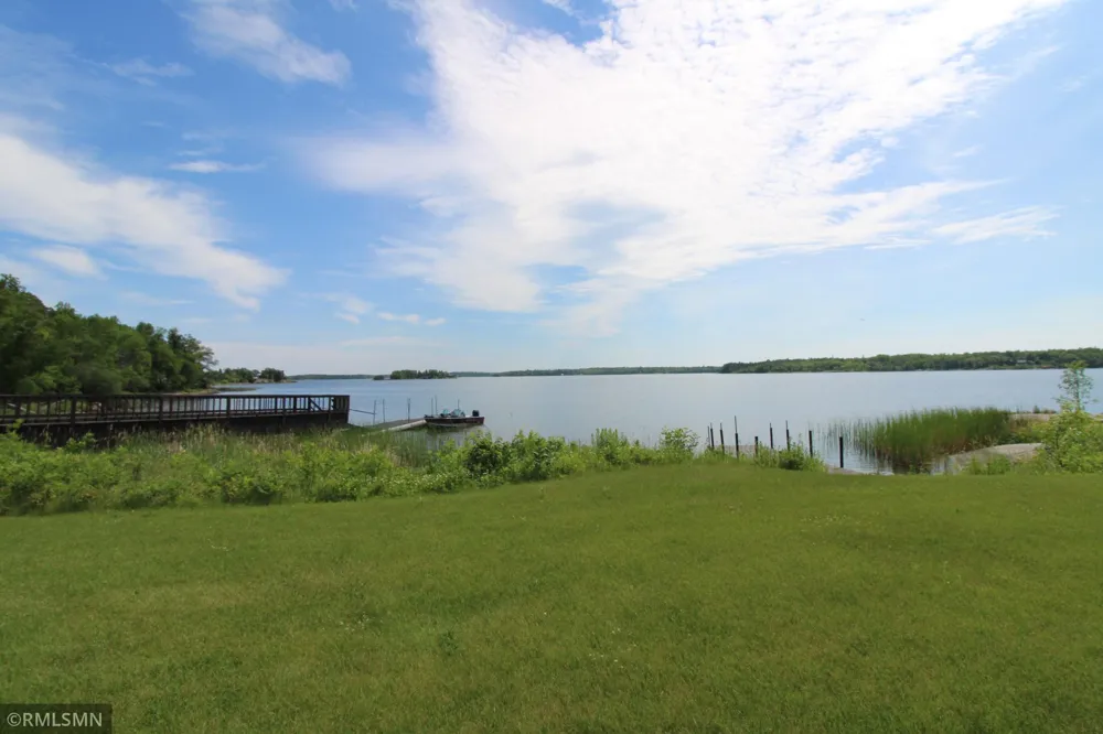 1526 Flag Island Angle Inlet, MN 56711