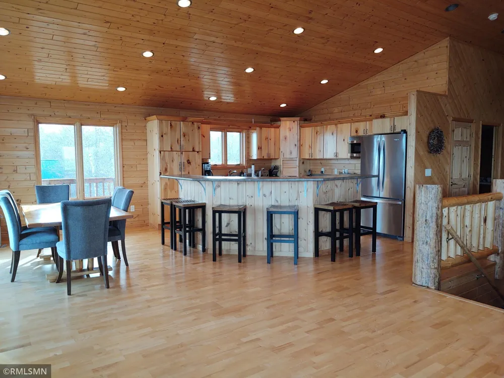 1526 Flag Island Angle Inlet, MN 56711