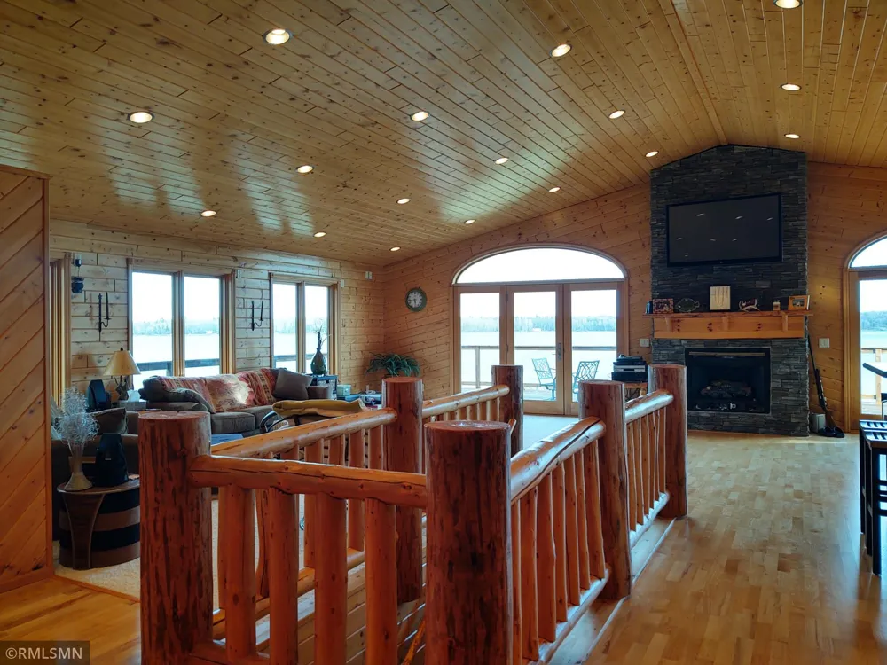 1526 Flag Island Angle Inlet, MN 56711
