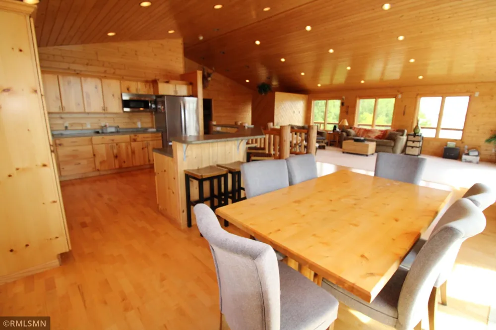 1526 Flag Island Angle Inlet, MN 56711