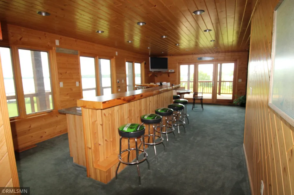 1526 Flag Island Angle Inlet, MN 56711
