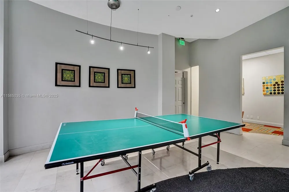 4001 S Ocean Dr #3L Hollywood, FL 33019