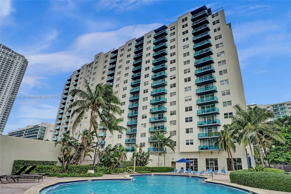 4001 S Ocean Dr #3L Hollywood, FL 33019