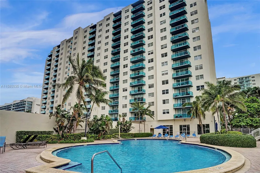 4001 S Ocean Dr #3L Hollywood, FL 33019