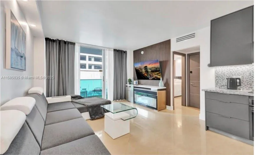 4001 S Ocean Dr #3L Hollywood, FL 33019