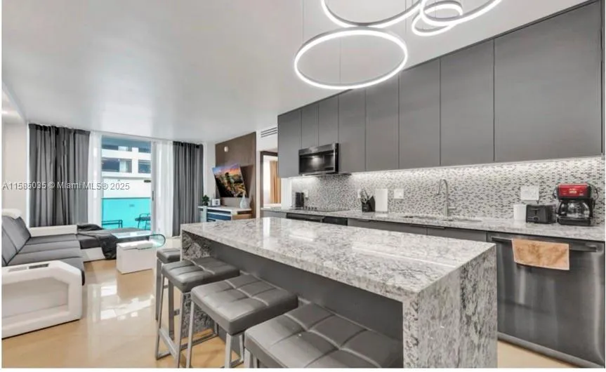 4001 S Ocean Dr #3L Hollywood, FL 33019