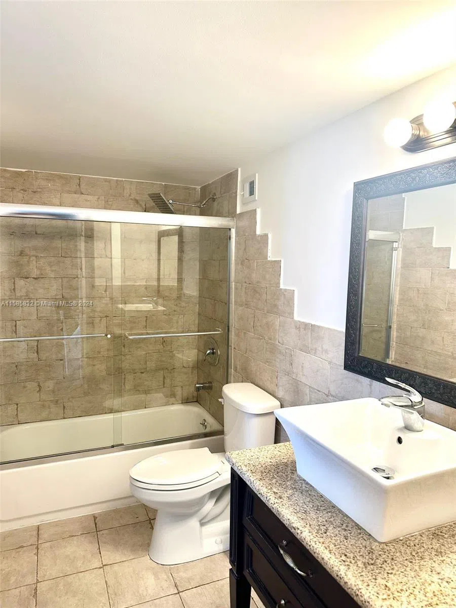 1301 NE Miami Gardens Dr #521 W Miami, FL 33179