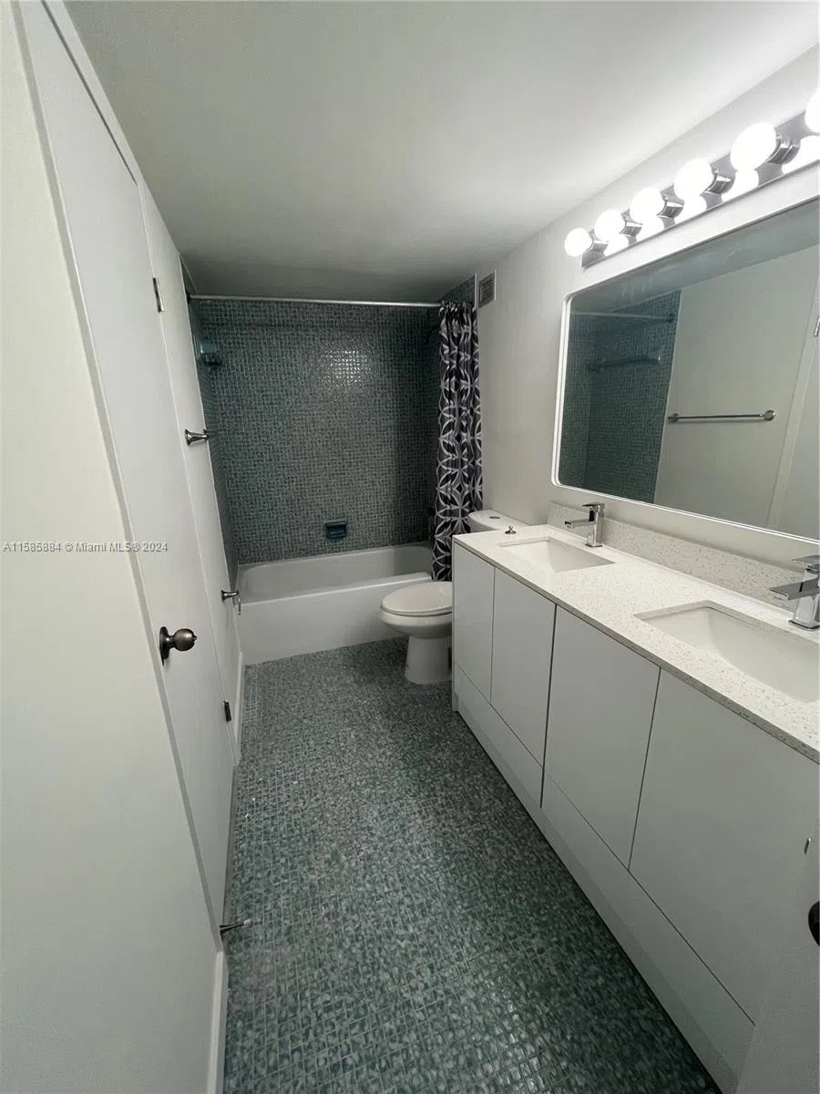1351 NE Miami Gardens Dr #1121E Miami, FL 33179