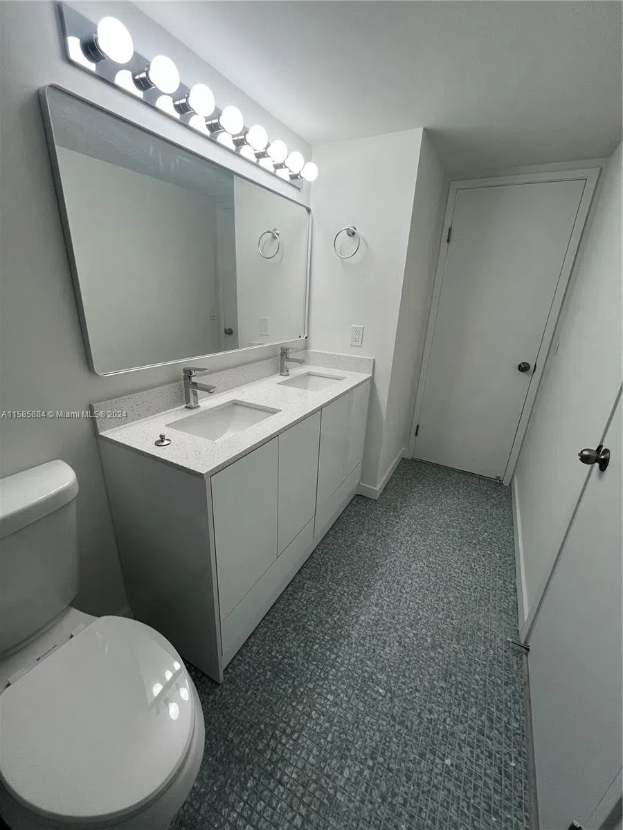 1351 NE Miami Gardens Dr #1121E Miami, FL 33179
