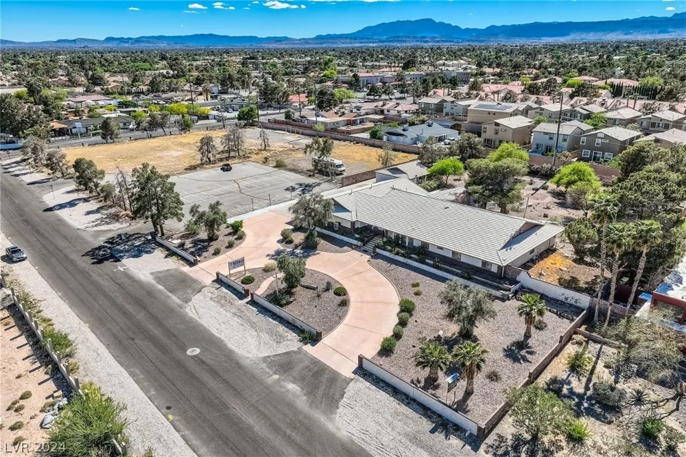 2675 Westwind Road Las Vegas, NV 89146