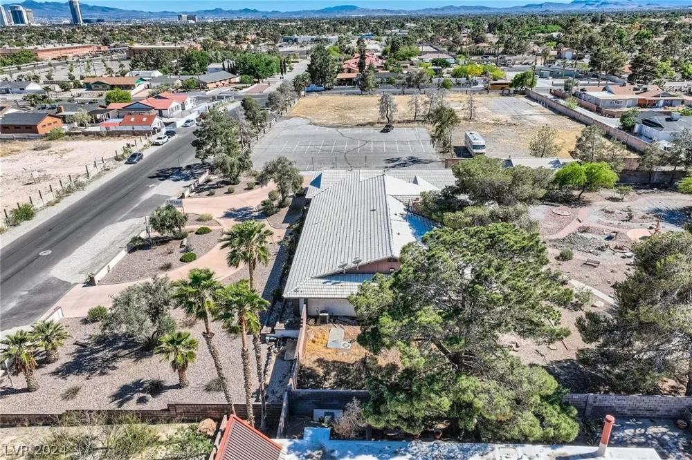 2675 Westwind Road Las Vegas, NV 89146