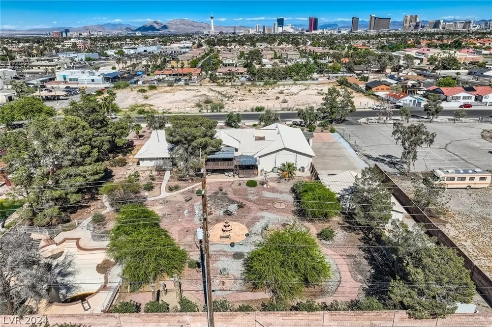 2675 Westwind Road Las Vegas, NV 89146