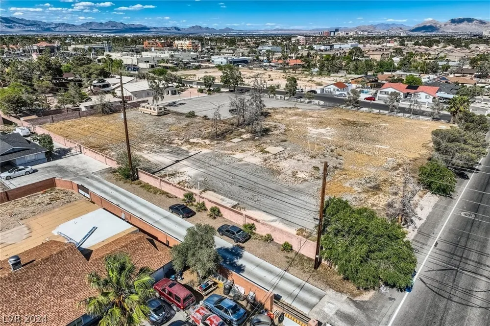 2675 Westwind Road Las Vegas, NV 89146