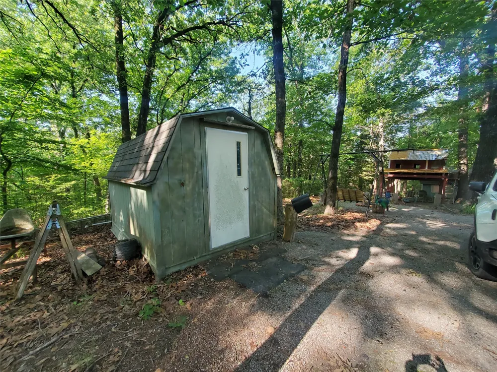 456 PR 41 Honey Grove, TX 75446