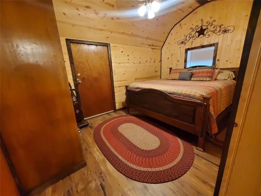 456 PR 41 Honey Grove, TX 75446