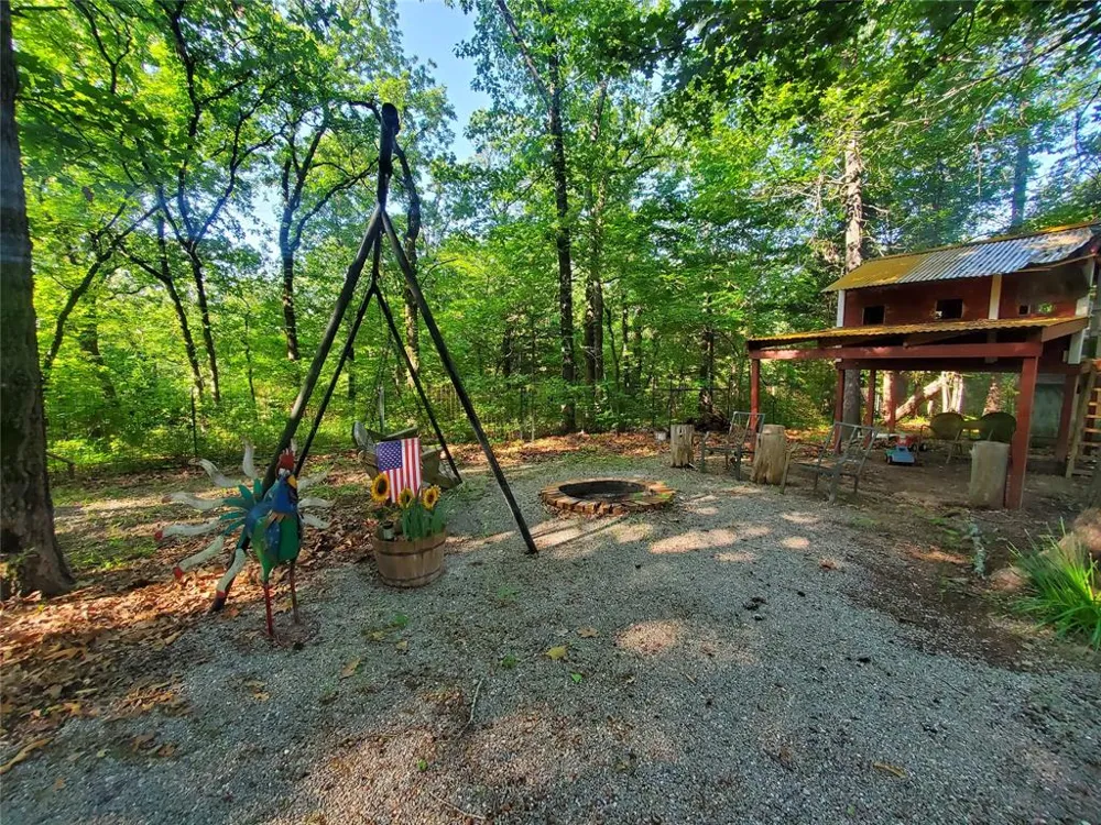 456 PR 41 Honey Grove, TX 75446