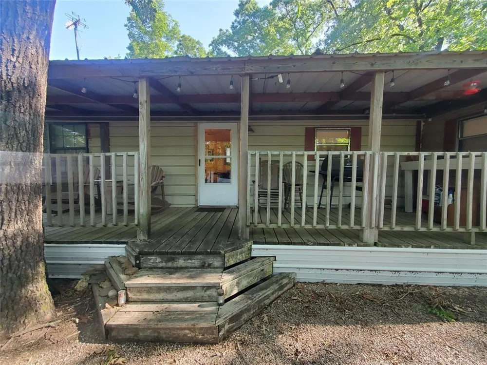 456 PR 41 Honey Grove, TX 75446