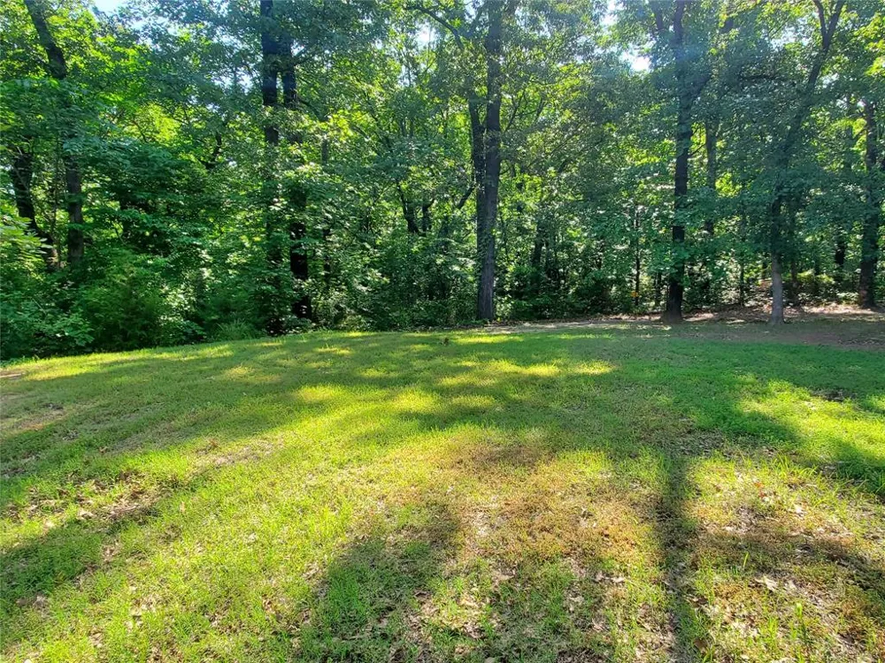 456 PR 41 Honey Grove, TX 75446