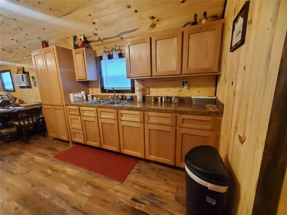 456 PR 41 Honey Grove, TX 75446
